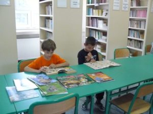 Obchody Międzynarodowego Dnia Zwierząt w bibliotece szkolnej